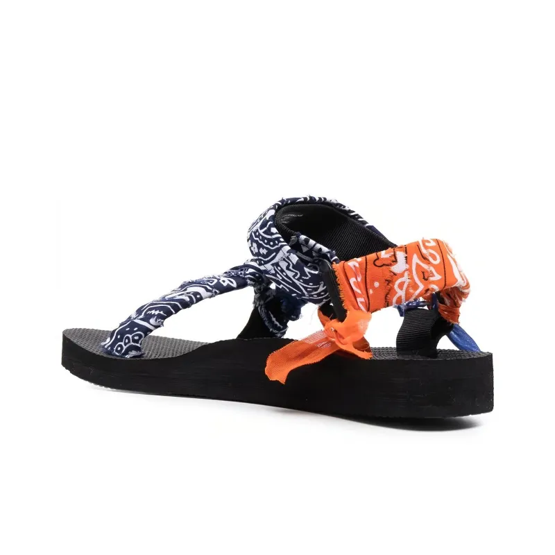 Arizona Love Trekky Bandana-print Sandals-3