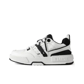 VLONE Slip Resistant And Breathable Low Top Skateboard Shoes, Box Unisex White Black