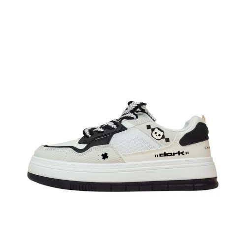 A&M Skateboard Shoes Women's Low-Top Beige/Black