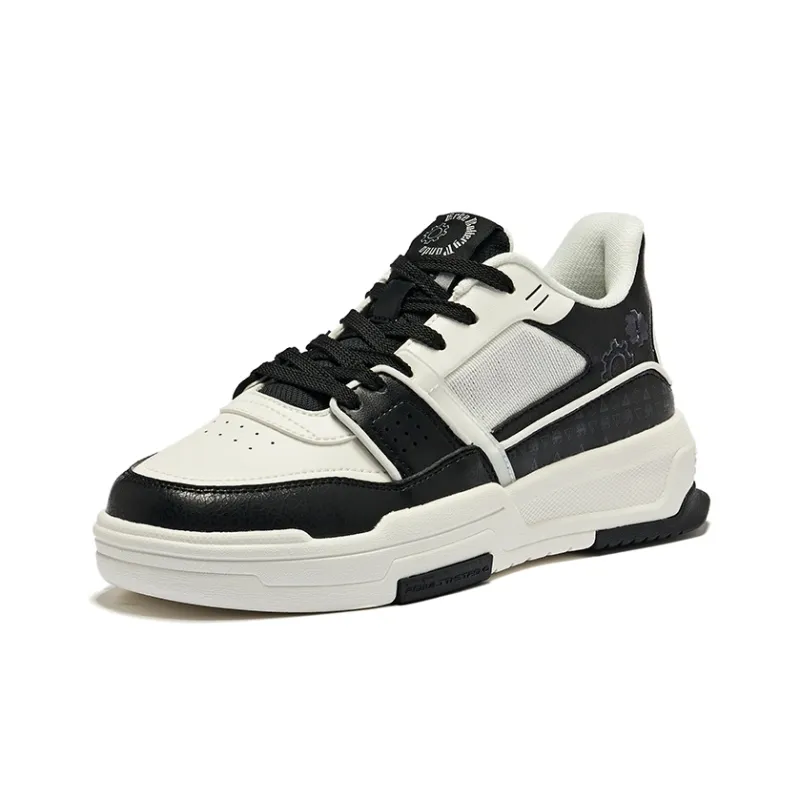 Erke Battery Panda Wear resistant And Lightweight Low Top Skateboard Shoes Women's White Black-1
