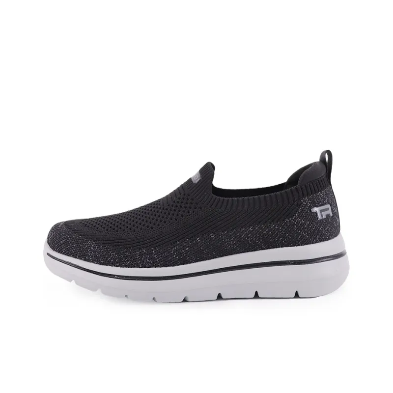 TRANOI Low Top Athletic Shoes Men's Black-0