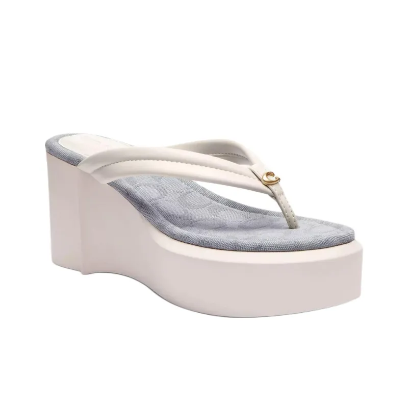 COACH Frankie Odor-Resistant Flip Flops Women's Light Pink-2