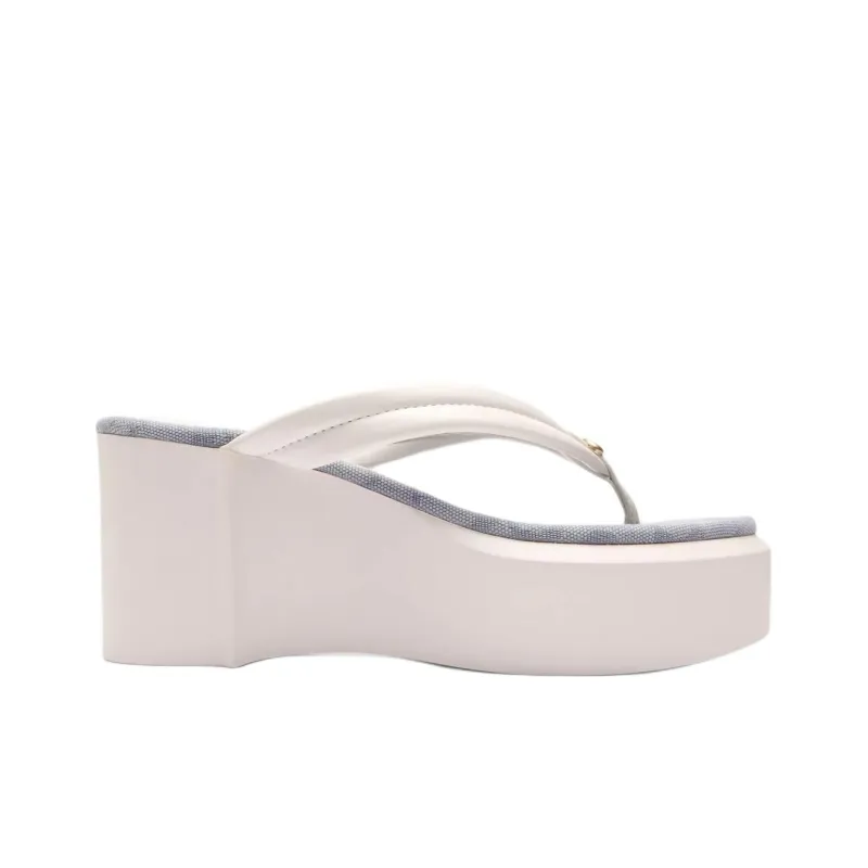 COACH Frankie Odor-Resistant Flip Flops Women's Light Pink-1