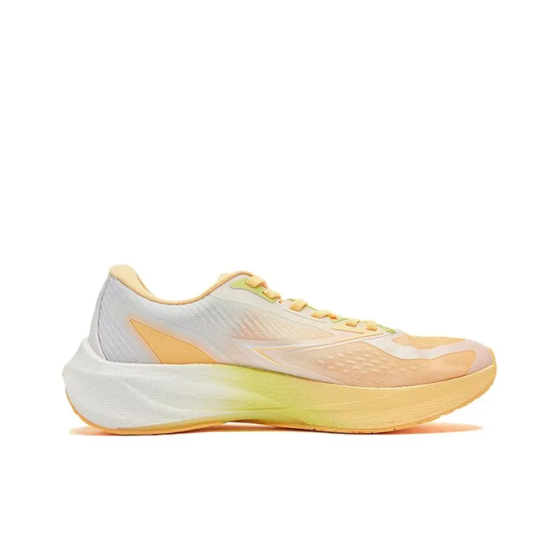 QIAODAN Flying Shadow 4.0 Slip Resistant Low Top Running Shoes Men's Orange Green-1