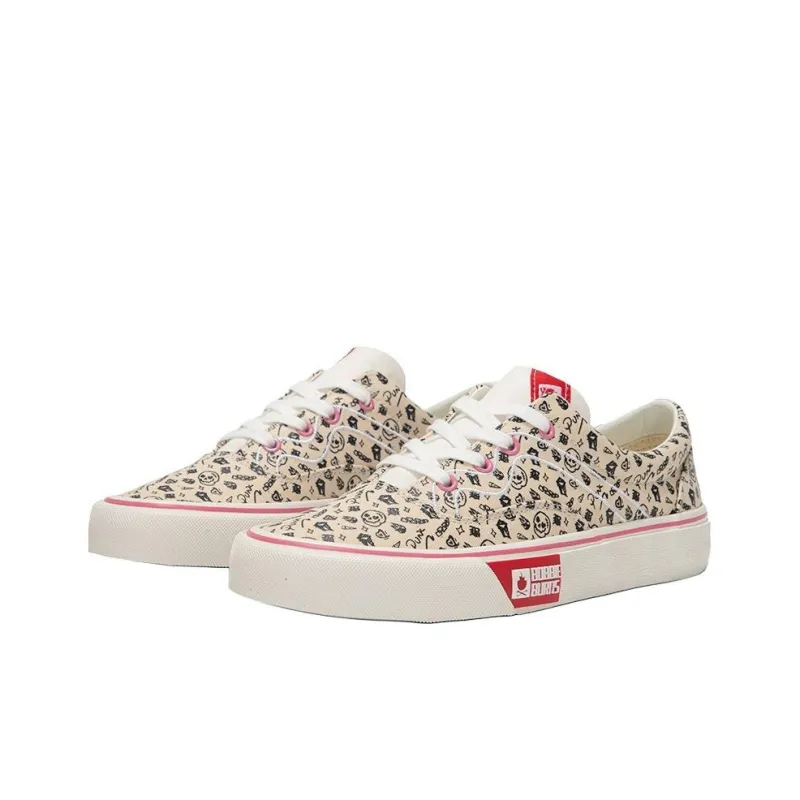 BOBBIE BURNS Low Top Skateboard Shoes Unisex-2