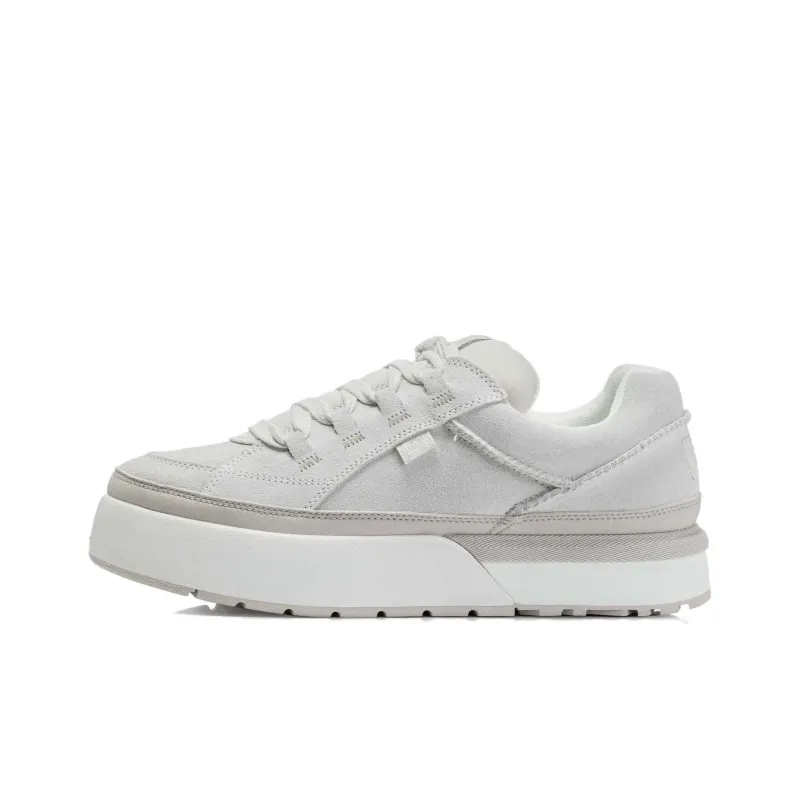 UGG Goldencush Lt White Women's-0