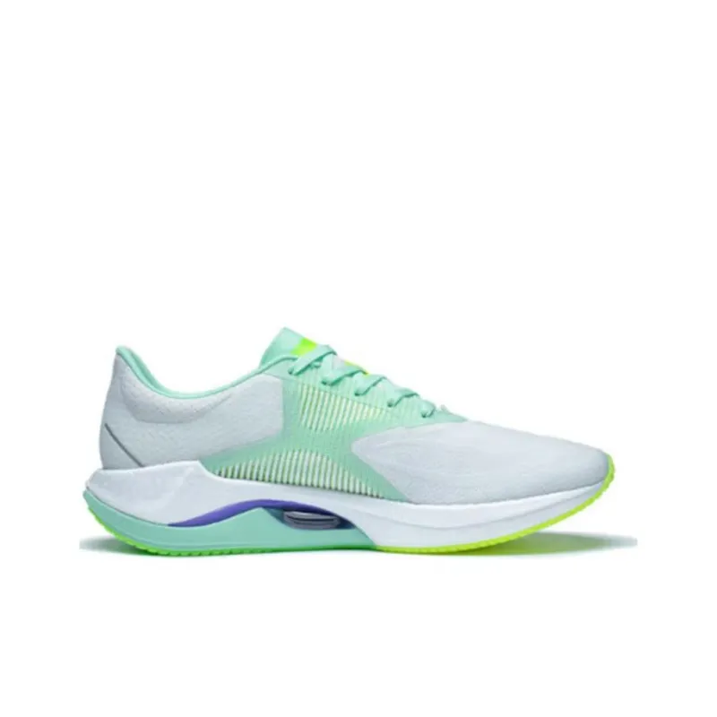 LiNing Super Light 20 Anti Slip Wear Resistant Low Top Running Shoes Men's White Green-1