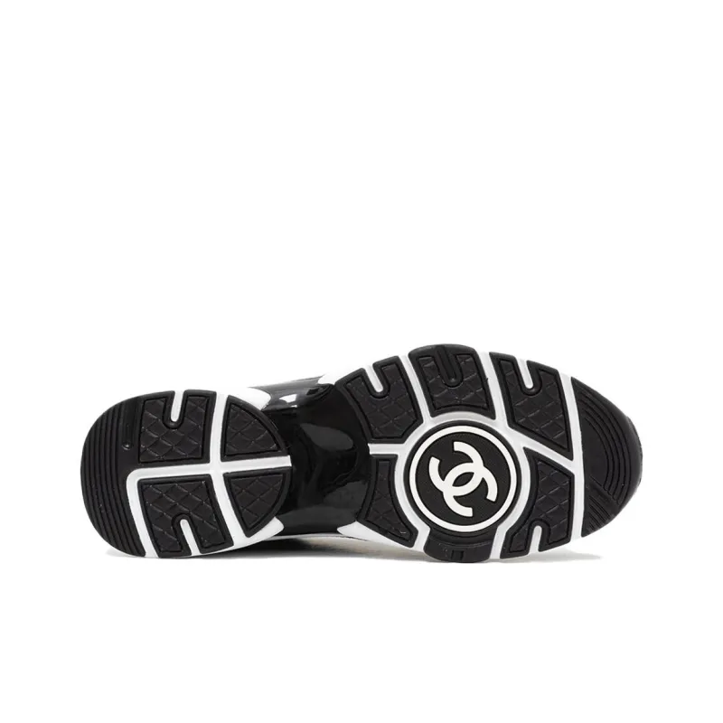 CHANEL Shock Absorbers Slip Resistant, Abrasion Resistant, Breathable Low Top Casual Shoes Women's Black White-5