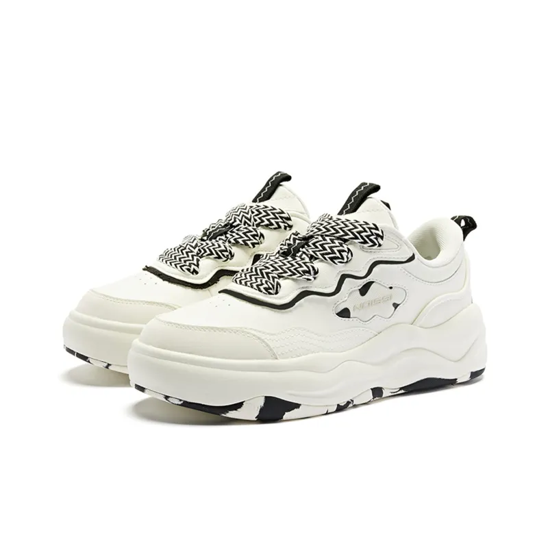 QIAODAN Coverage Slip Resistant And Breathable Low Top Skateboard Shoes Women's White Black-2