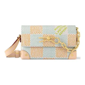 LOUIS VUITTON Steamer Wearable Wallet