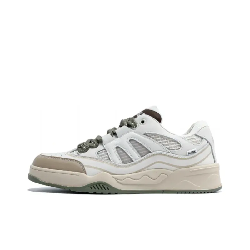 FAIRWHALE Baby Whale Low Top Stylish Skateboarding Shoes Men's-13