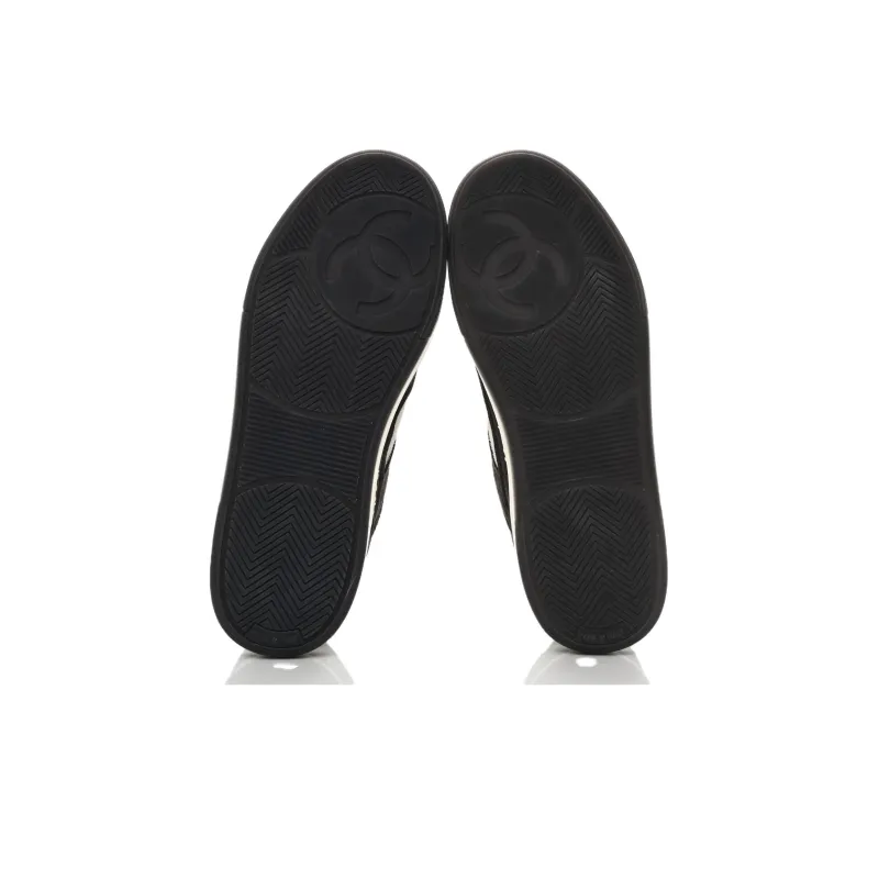 CHANEL Low Top Stylish Skateboarding Shoes Men's Black White-5