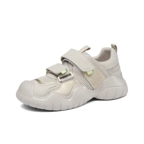 YEARCON Chunky Sneakers Women's Low-Top