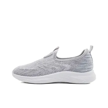 Warrior Slip-on Slip-on Shoes Wear-resistant Lightweight Breathable And Non-slip. Low-Top Casual Shoes Women's