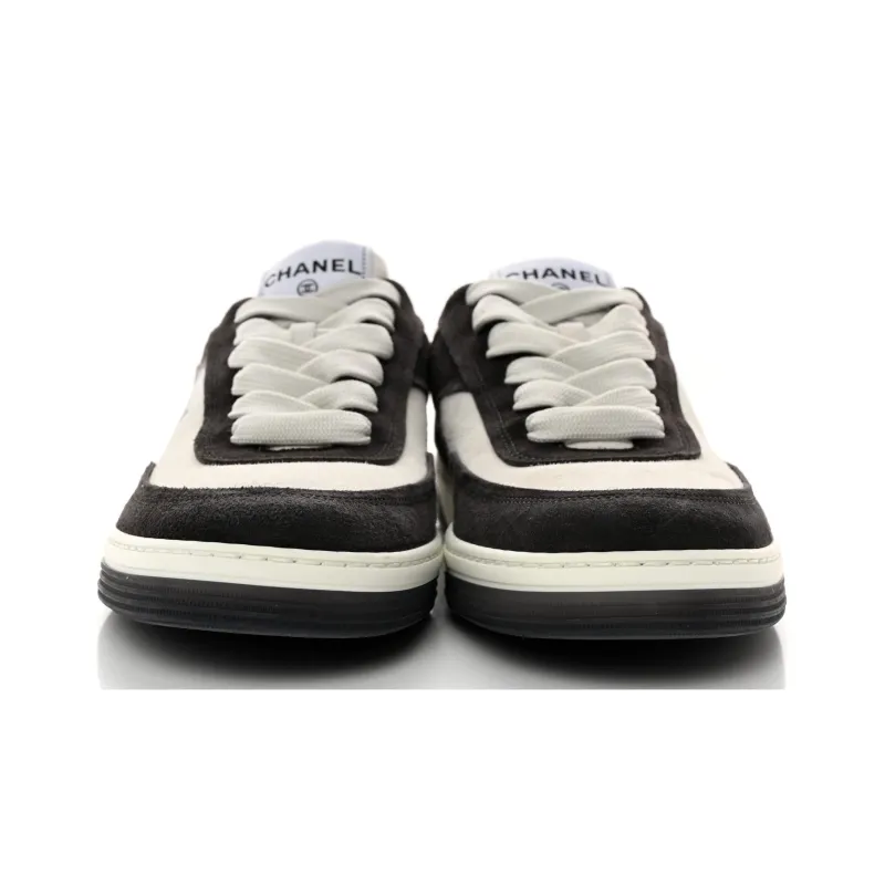 CHANEL Low Top Stylish Skateboarding Shoes Men's Black White-4