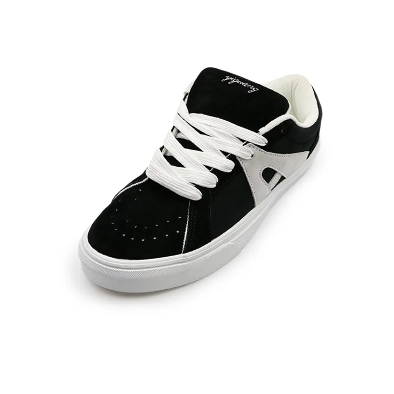 I'm shopping Skateboard Shoes Unisex Low Top Black-1