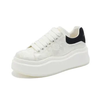 MODERN BELLE Lightweight Height Increasing Low-Top Skateboard Shoes Women's