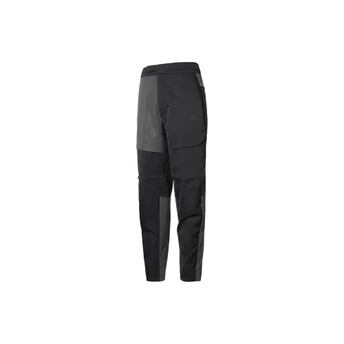 Nike SPORTSWEAR TECH PACK Knitted Sweatpants Men Black