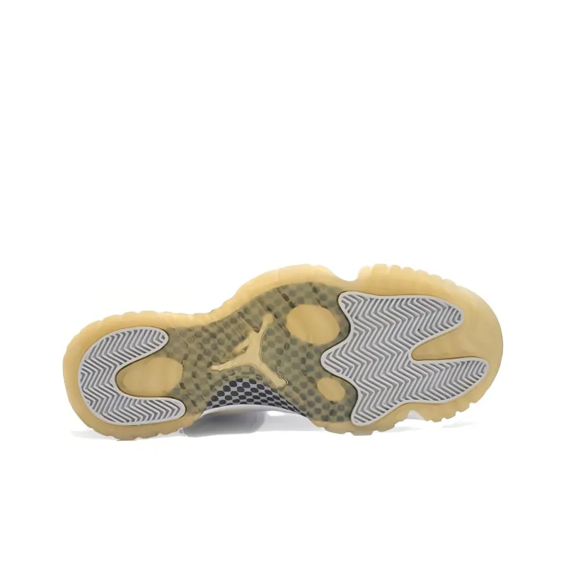 Jordan 11 Retro Low Light Zen Grey-5