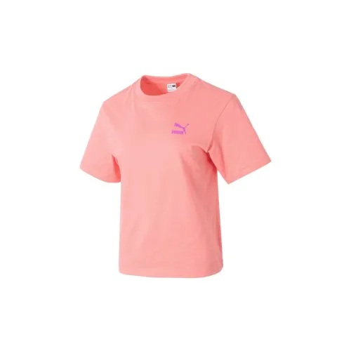 PUMA ESS+ T-Shirts Women's Peach