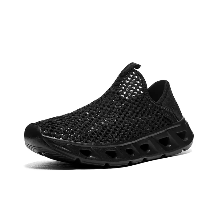 WARRIOR Running Shoes Men Low Top Black-1