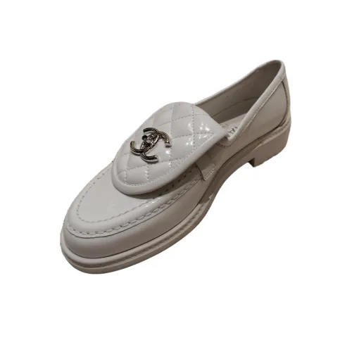 CHANEL Women's Casual shoes Women