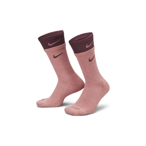 Nike Unisex Mid-Calf Socks