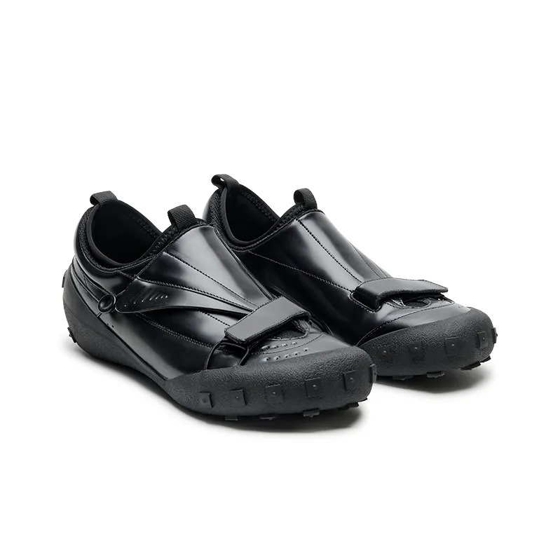 CONP Wear Resistant Low Top Casual Shoes Unisex Black-1