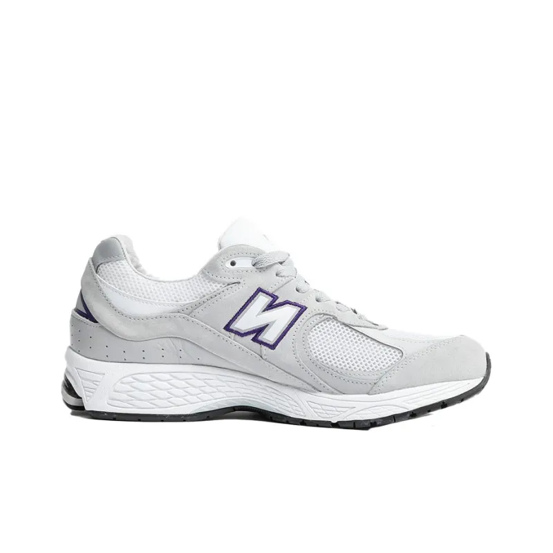 New Balance 2002R Beauty & Youth-1