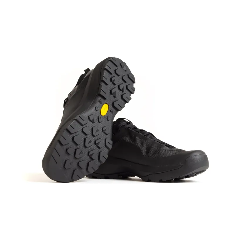 Arcteryx Vertex Alpine Low Top Trekking Shoes Men's Black-3
