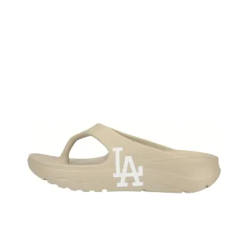 MLB Slipper Rubber Sole Graffiti Odor Resistant Flip Flops Unisex Beige Yellow