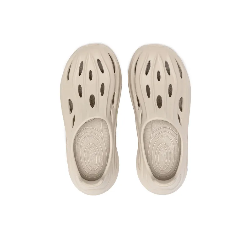 WHITE HOT Clogs Unisex-10