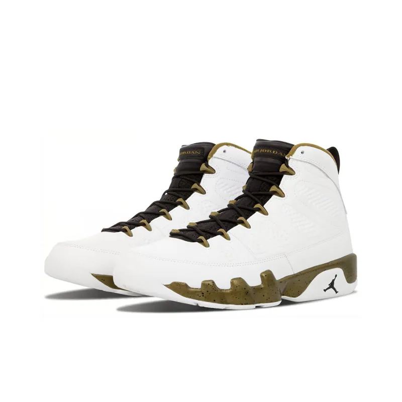 Jordan 9 Retro Statue-1