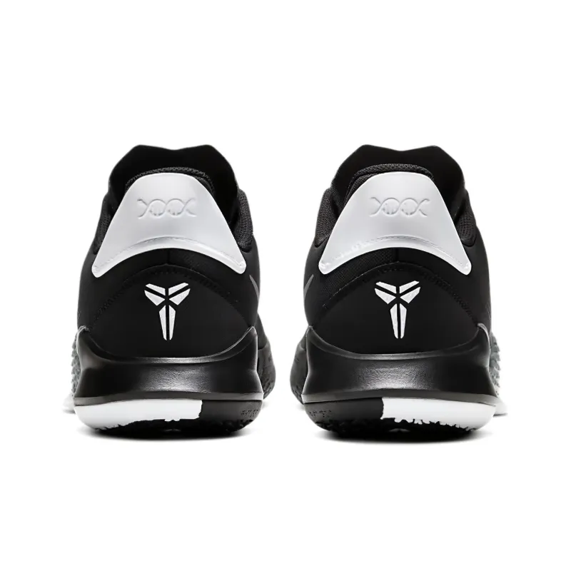 Nike Mamba Fury Black White Smoke Grey-4