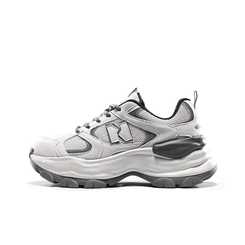 H8 Anti-Slip And Wear-Resistant Breathable Low-Top Chunky Sneakers Unisex-0