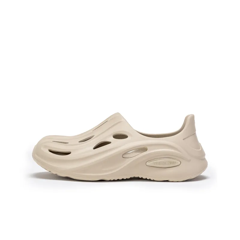 WHITE HOT Clogs Unisex-9