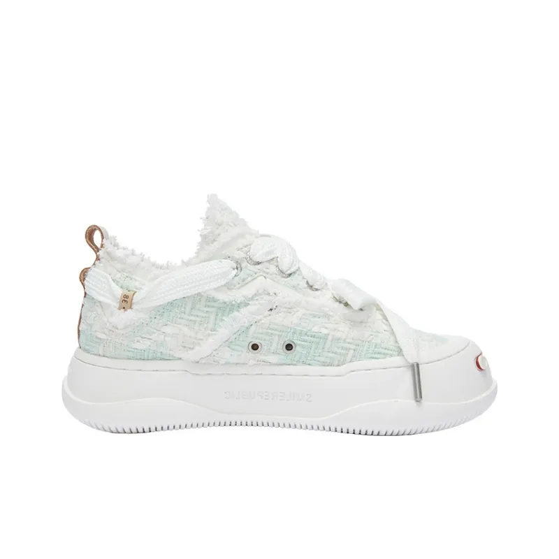 SMILEREPUBLIC Height Increasing Low-Top Canvas Shoes Unisex Light Cyan-1