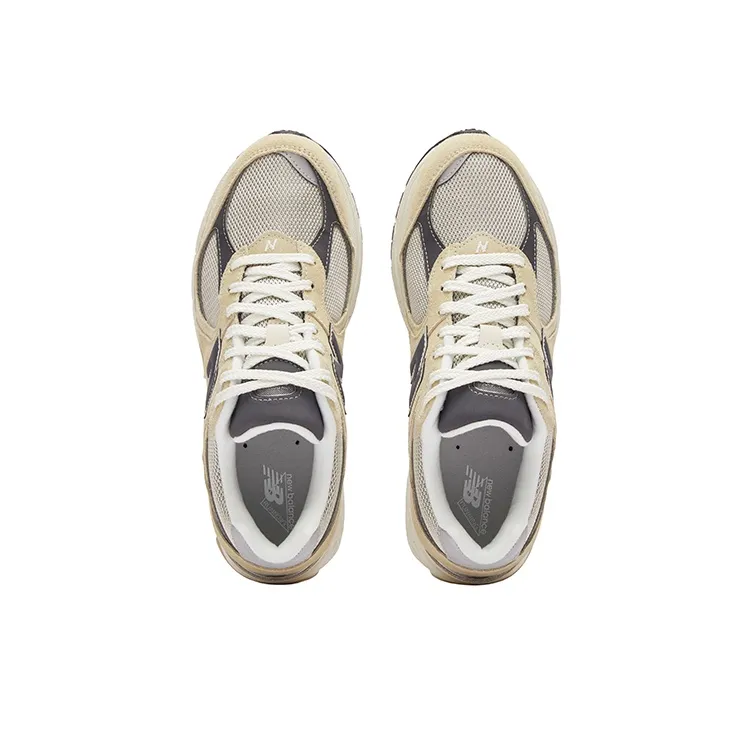 New Balance 2002R Sandstone Magnet-4
