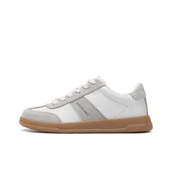 OSITA RED Low Top Skateboard Shoes Women's
