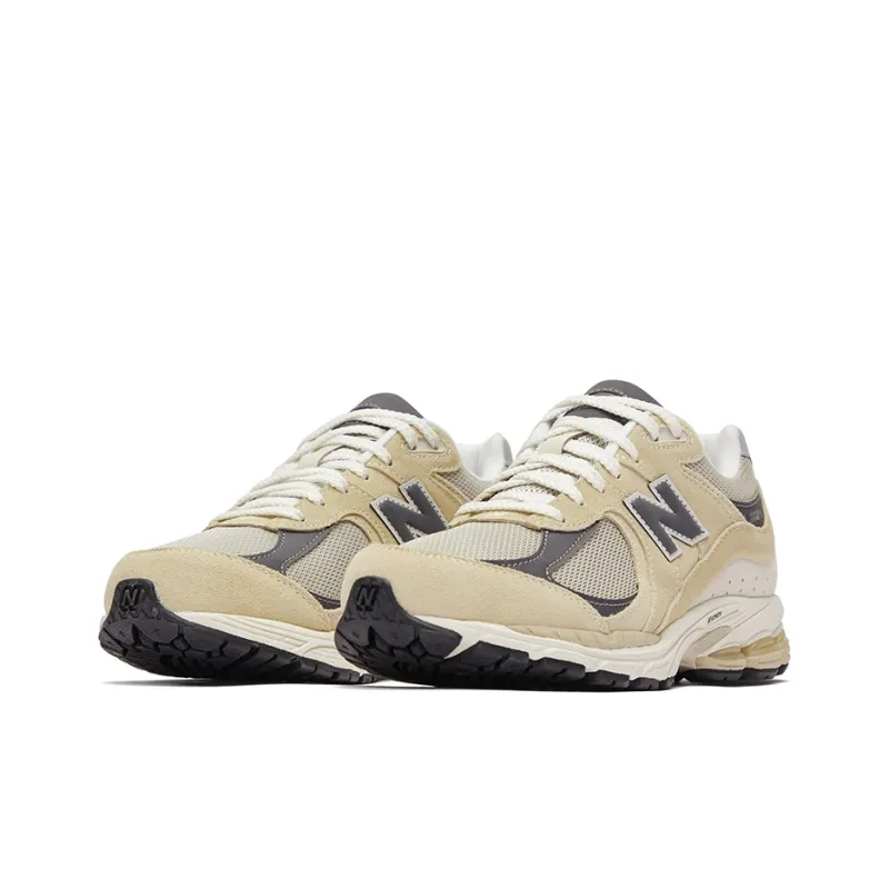 New Balance 2002R Sandstone Magnet-3