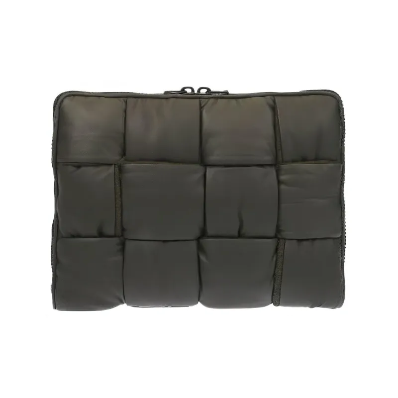 Bottega Veneta Men's Leather Padded Maxi Intrecciato Laptop Case Green-4