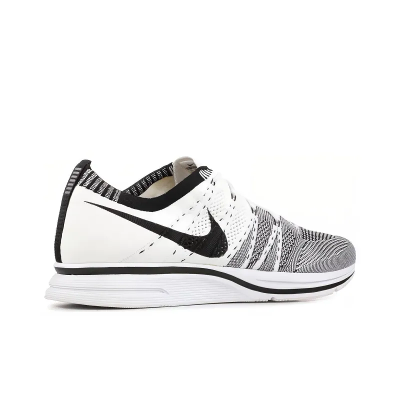 Nike Flynit Trainer+ White Black-3
