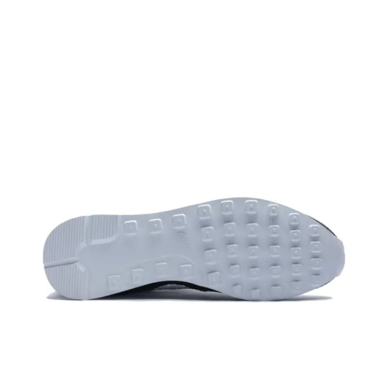 Nike Internationalist Ns 'Metallic Silver'-4