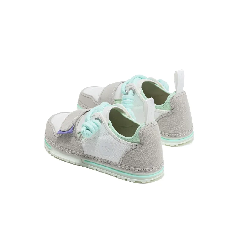 OETZI Classic Series 1 Low Top Skateboard Shoes Unisex White & Gray-2