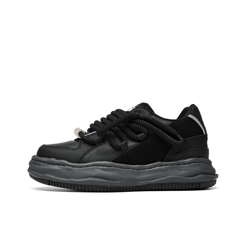 Angelmi Anti Slip And Wear Resistant Lightweight Low Top Skateboard Shoes Unisex Black-0