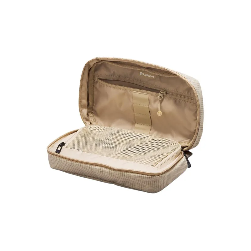 Lululemon Water-Resistant Fabric Storage Bag Men's Light Camel With Dark Khaki Accents-1