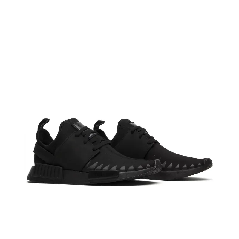 Adidas Originals Neighborhood X NMD_R1 Primeknit 'Triple Black'-2