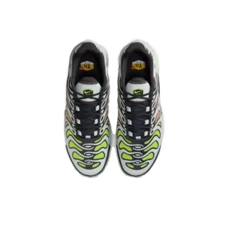 Nike Air Max Plus Drift Light Silver Volt-2
