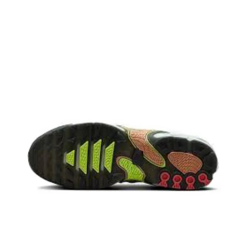 Nike Air Max Plus Drift Light Silver Volt-4