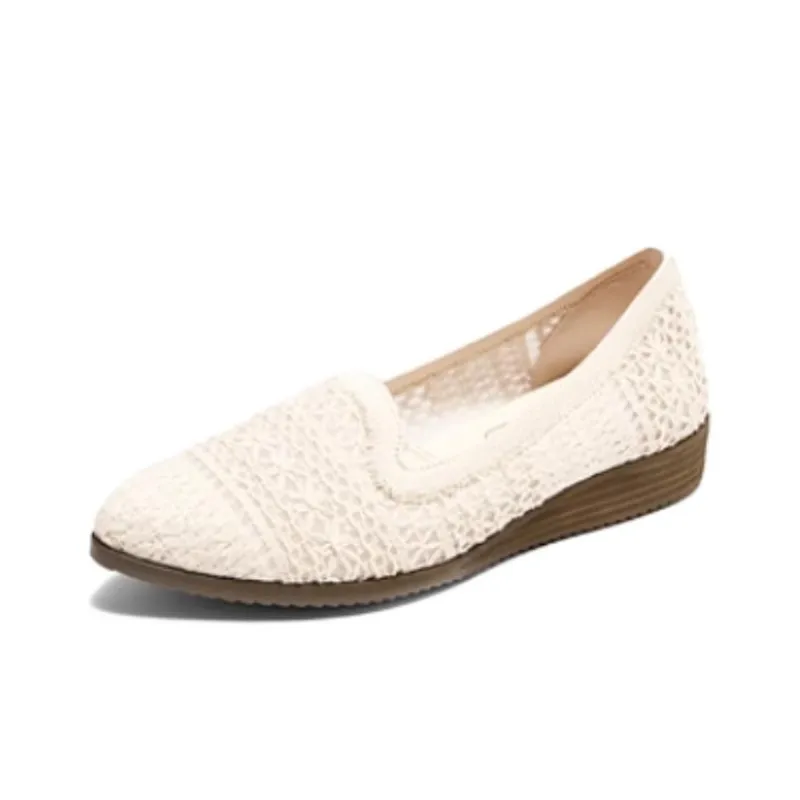 Skechers Modern Comfort Cushioning And Breathable Low Top Casual Shoes Women's Beige-2